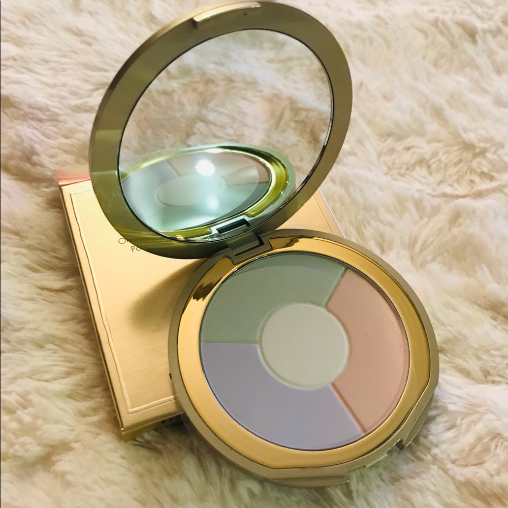 Stila One Step Correct Powder- Light - Picture 3 of 3